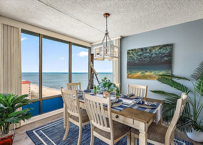 Gorgeous Side Ocean View From Your Private Balcony *
