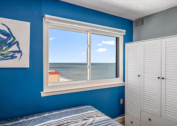Gorgeous Side Ocean View From Your Private Balcony Holiday home