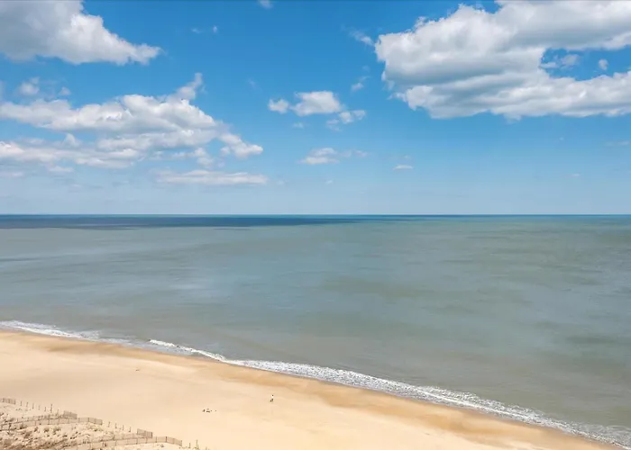 Gorgeous Side Ocean View From Your Private Balcony Holiday home Ocean City